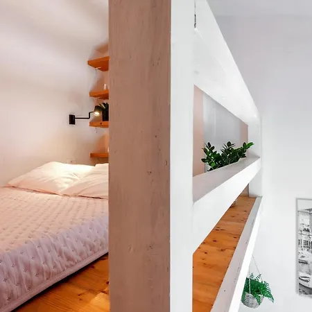 Charming Little Getaway - Hvar Appartement