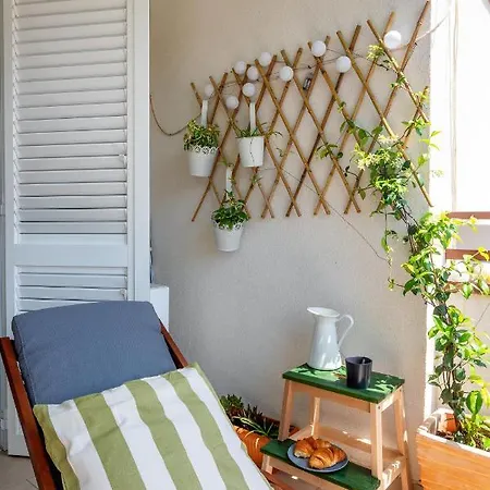 Charming Little Getaway - Hvar Hvar Town