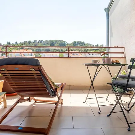Charming Little Getaway - Hvar Apartment